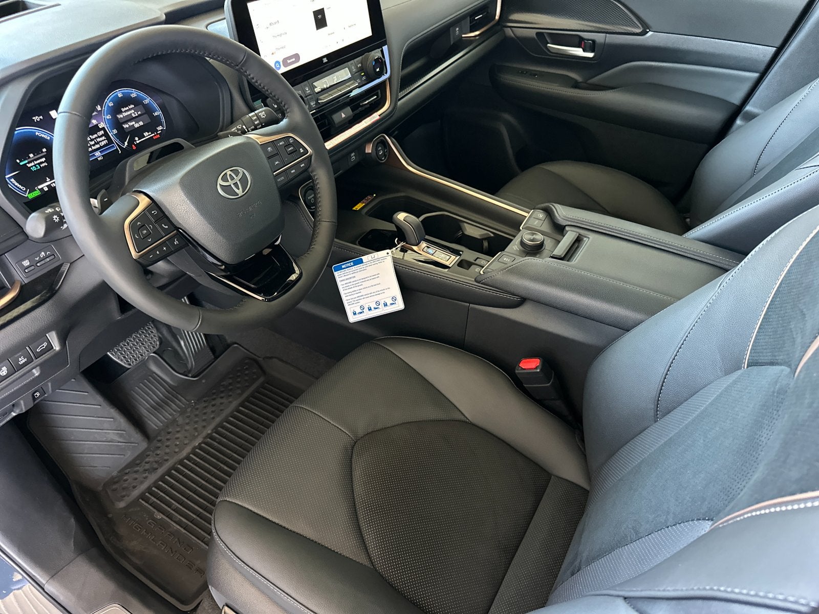 2026 Toyota Grand Highlander Hybrid MAX Platinum