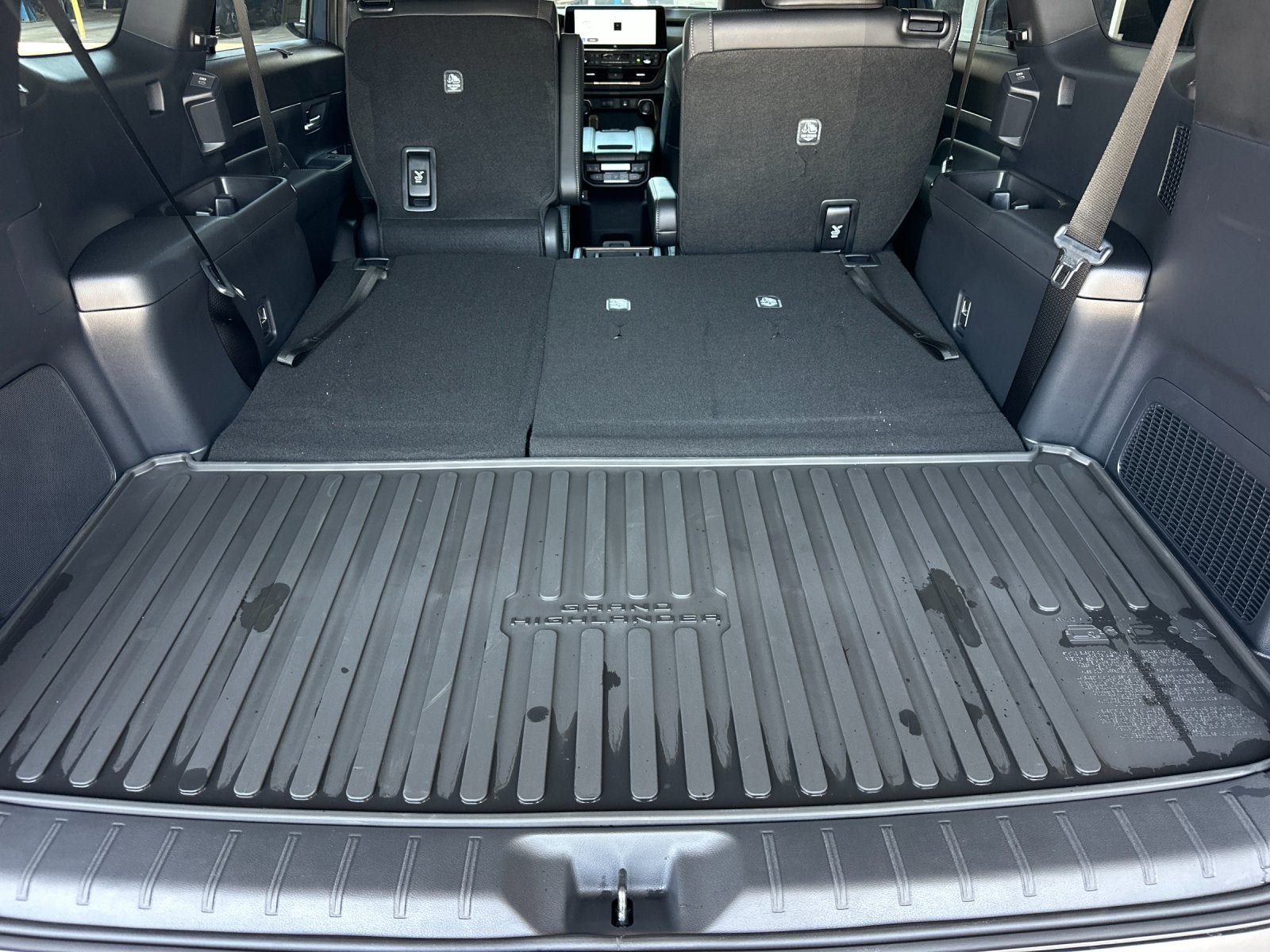 2026 Toyota Grand Highlander Hybrid MAX Platinum