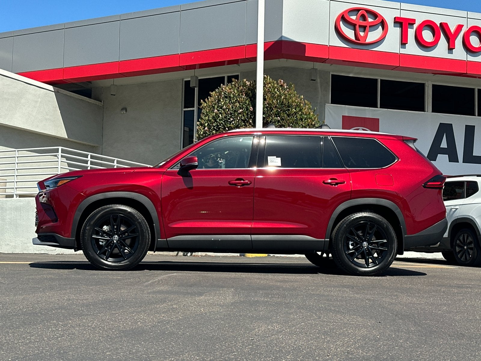 2026 Toyota Grand Highlander Hybrid MAX Platinum