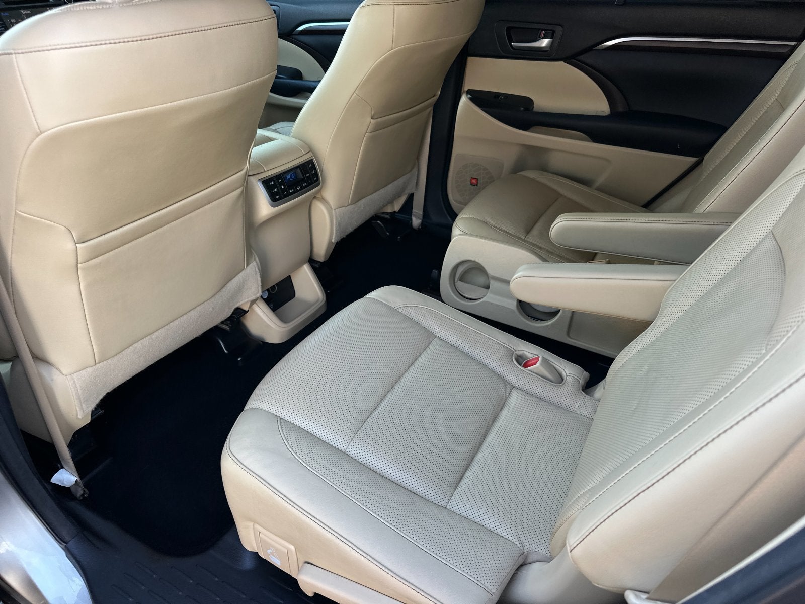 2015 Toyota Highlander Limited Platinum V6