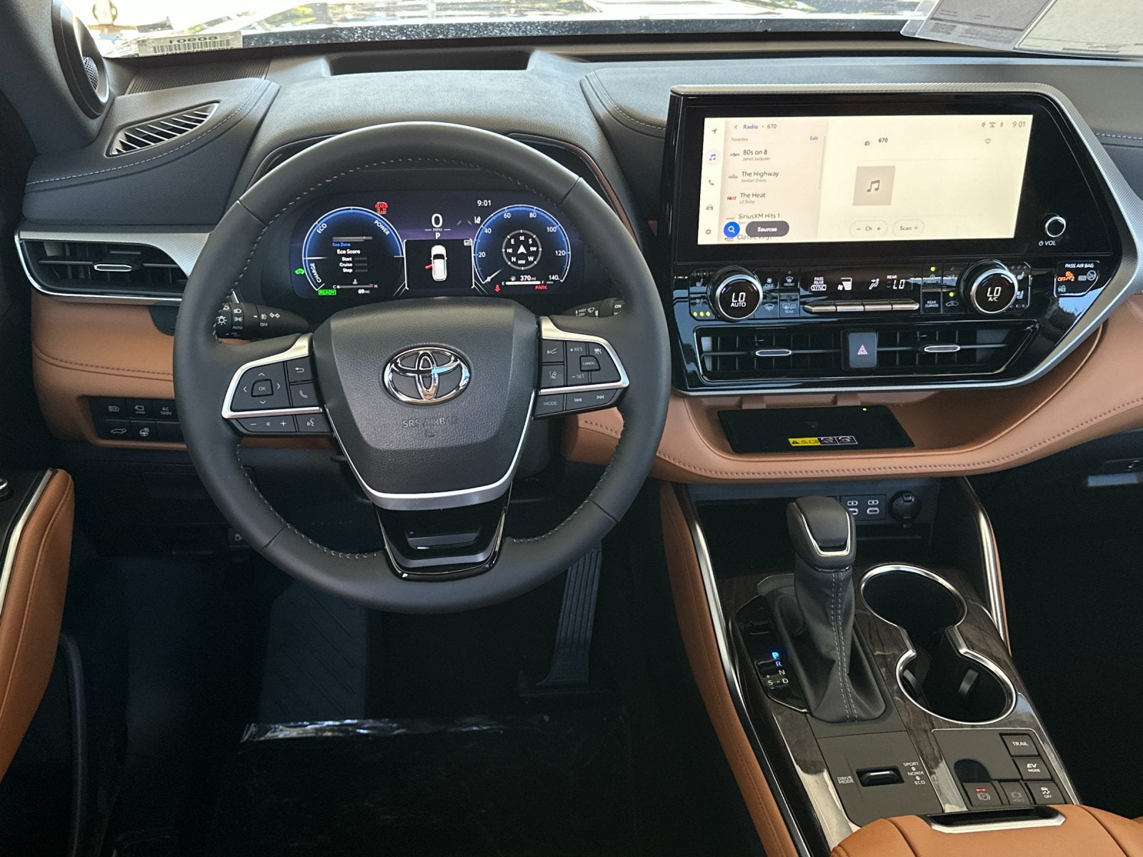 2026 Toyota Highlander Hybrid Platinum