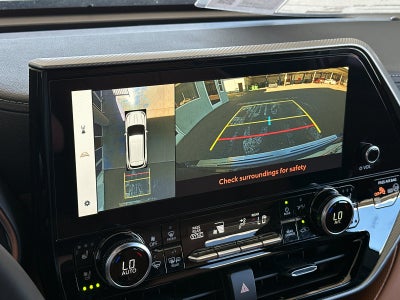 2026 Toyota Highlander Hybrid Platinum