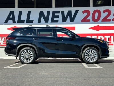 2026 Toyota Highlander Hybrid Platinum
