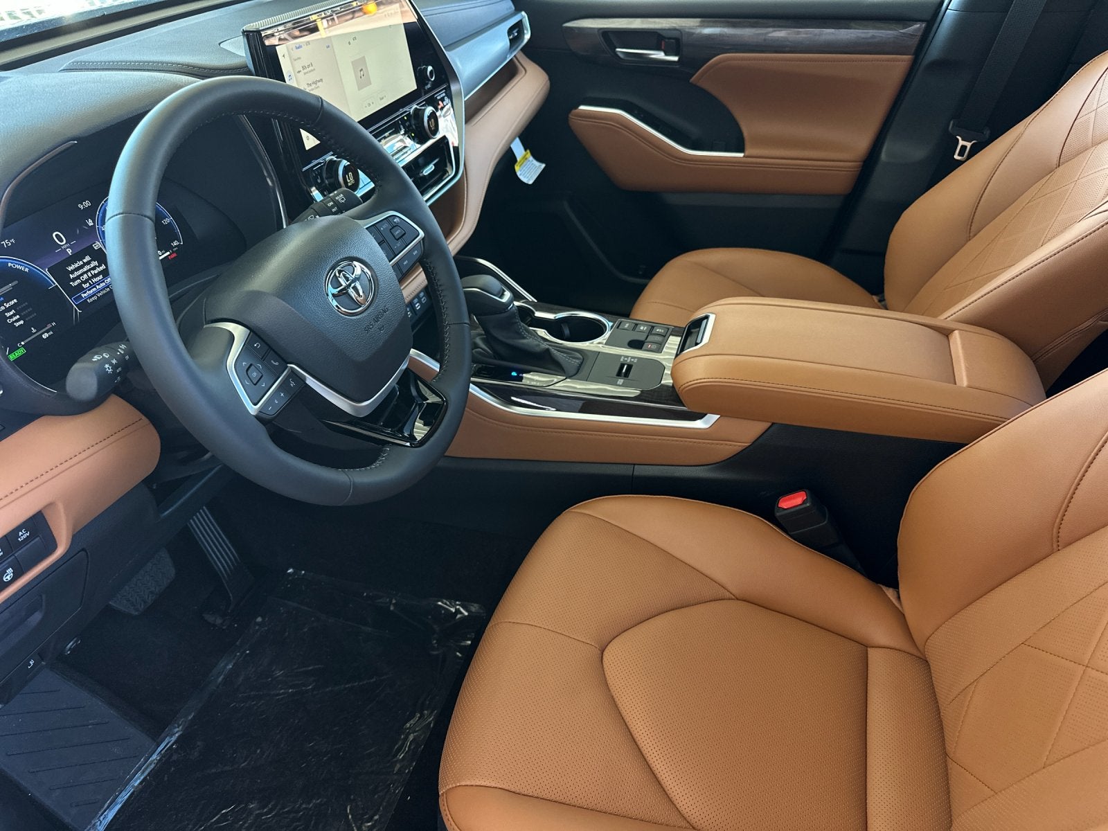 2026 Toyota Highlander Hybrid Platinum