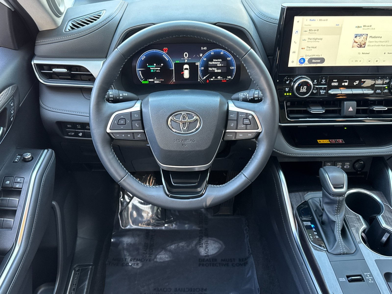 2026 Toyota Highlander Hybrid Platinum