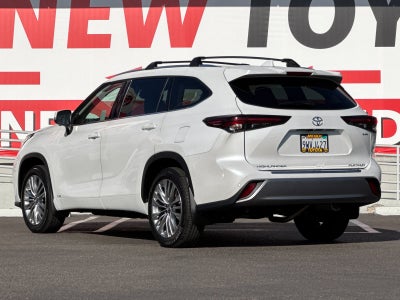 2026 Toyota Highlander Hybrid Platinum