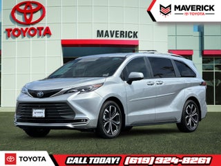 2025 Toyota Sienna Platinum 7 Passenger