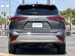 2023 Toyota Highlander Hybrid Platinum