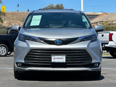 2025 Toyota Sienna XLE 7 Passenger