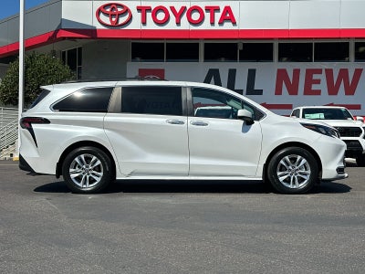 2024 Toyota Sienna XLE 7 Passenger