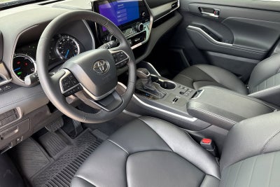 2026 Toyota Highlander Hybrid XLE