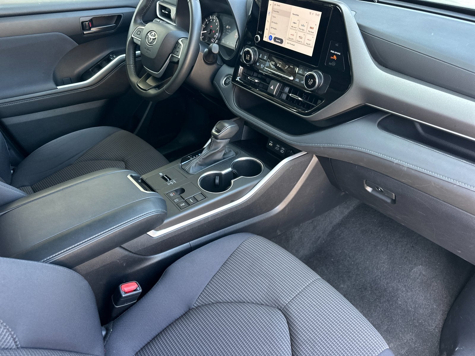 2025 Toyota Highlander LE