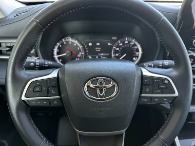 2025 Toyota Highlander LE