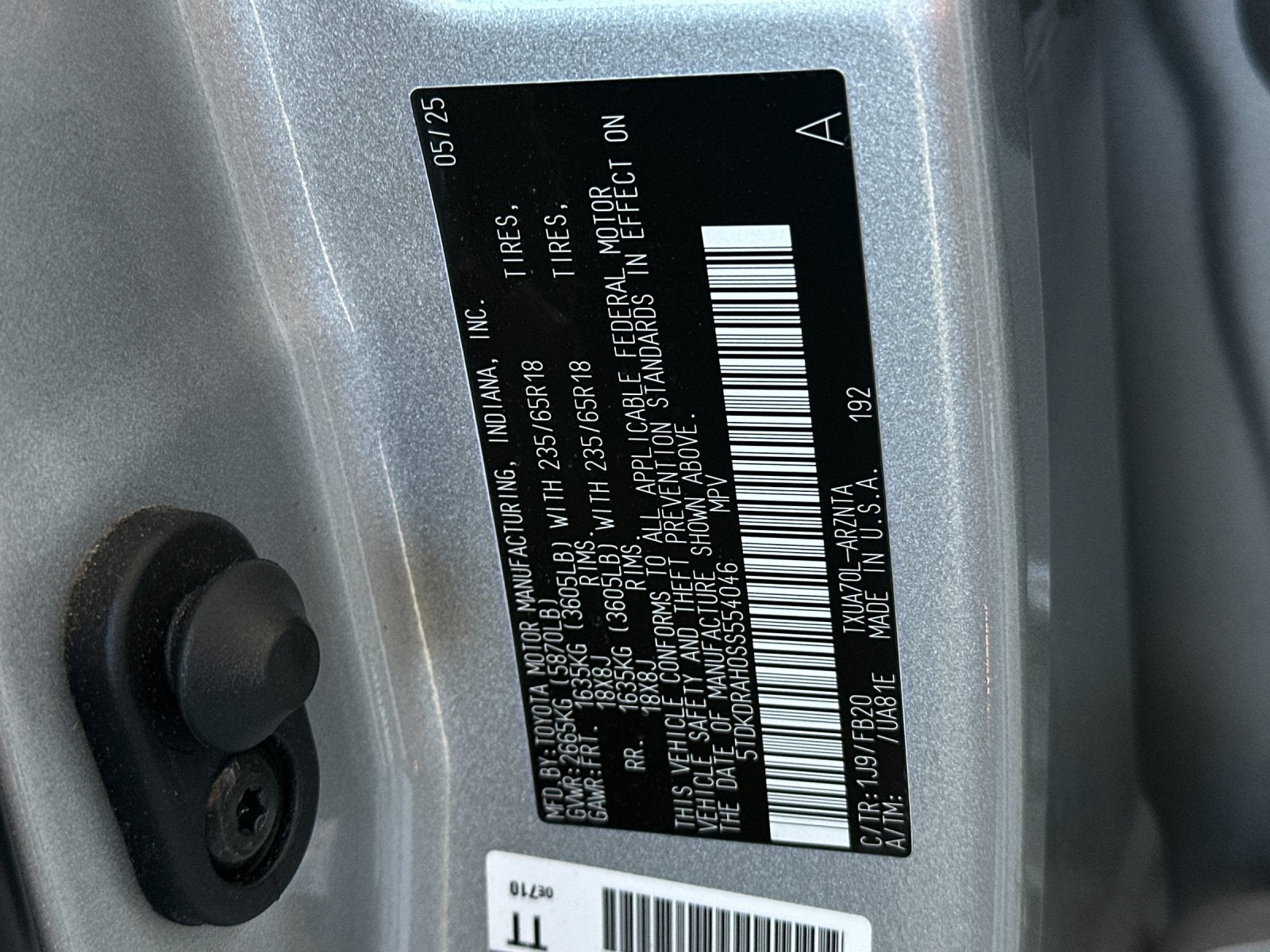 2025 Toyota Highlander LE