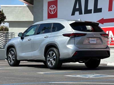 2025 Toyota Highlander XLE