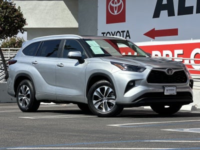 2025 Toyota Highlander XLE