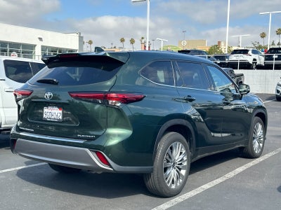 2023 Toyota Highlander Platinum