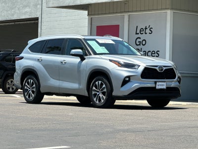 2024 Toyota Highlander XLE