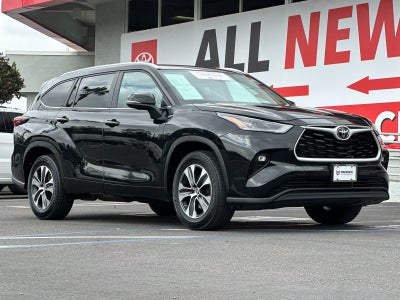 2024 Toyota Highlander XLE
