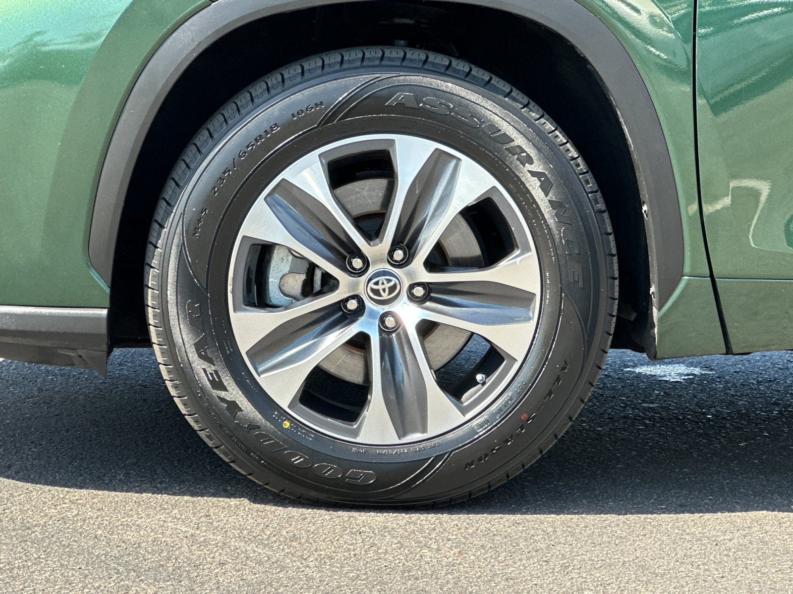 2024 Toyota Highlander XLE