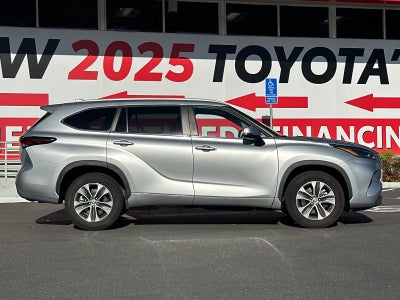 2024 Toyota Highlander XLE
