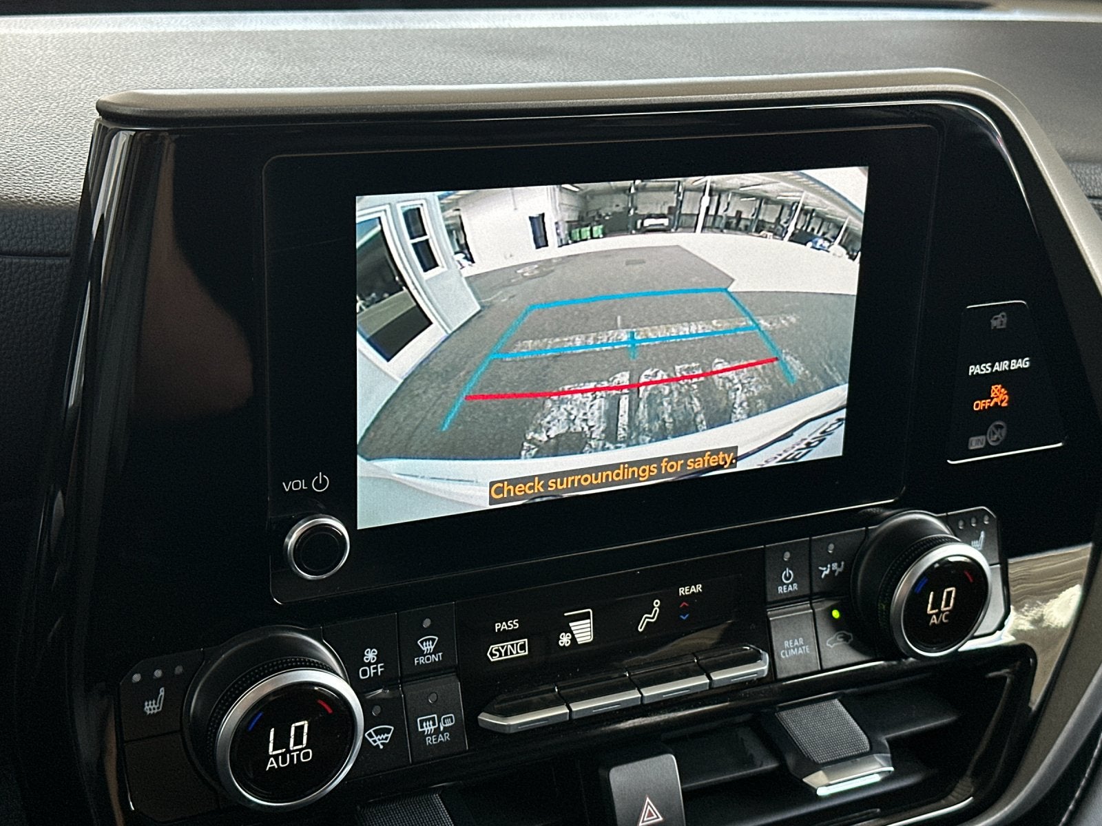 2025 Toyota Highlander XLE