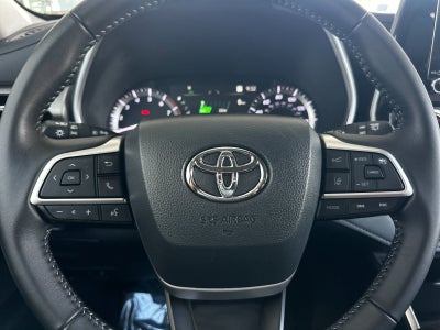 2025 Toyota Highlander XLE