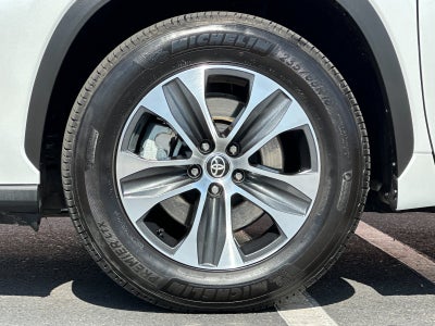 2025 Toyota Highlander XLE