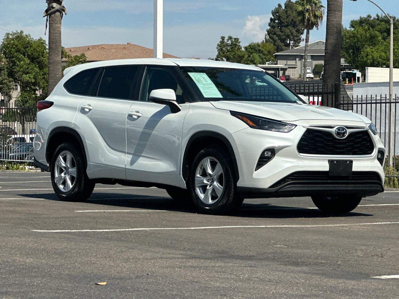 2023 Toyota Highlander LE