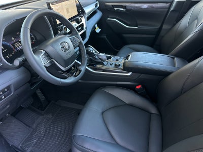 2026 Toyota Highlander Limited