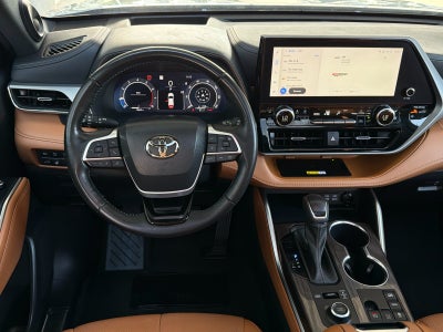 2023 Toyota Highlander Platinum