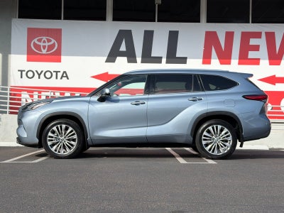 2023 Toyota Highlander Platinum