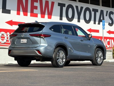 2023 Toyota Highlander Platinum