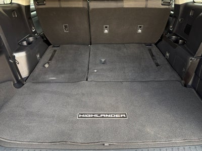 2025 Toyota Highlander LE
