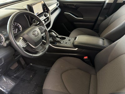 2025 Toyota Highlander LE
