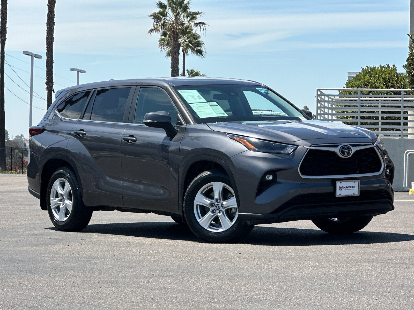 2024 Toyota Highlander LE