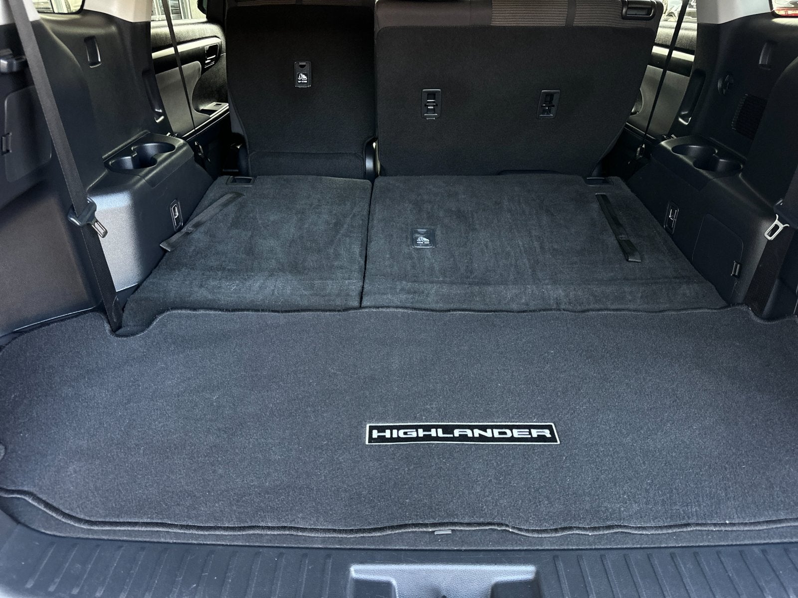 2025 Toyota Highlander LE