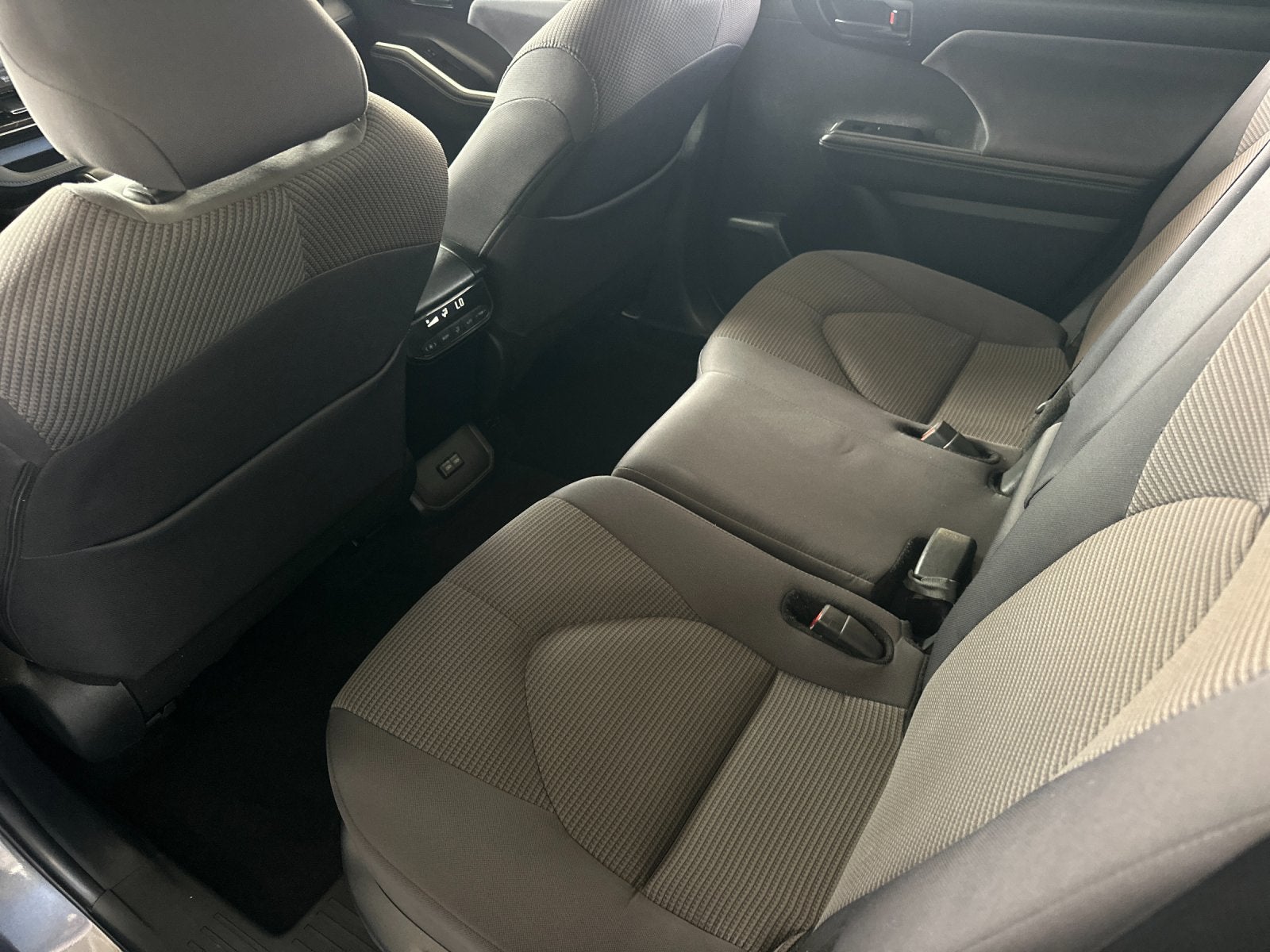 2025 Toyota Highlander LE