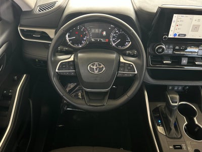 2025 Toyota Highlander LE