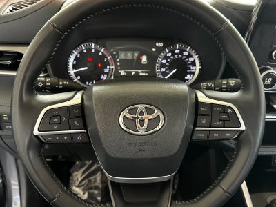 2025 Toyota Highlander LE