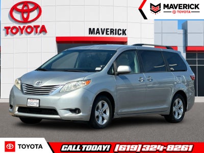 2016 Toyota Sienna LE 8 Passenger