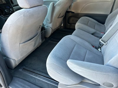2016 Toyota Sienna LE 8 Passenger