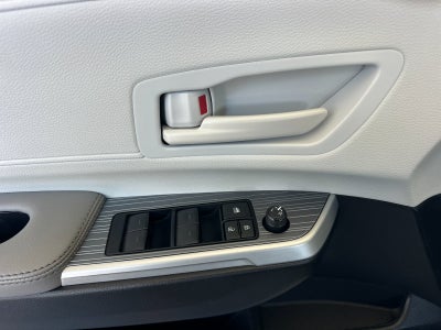 2025 Toyota Sienna LE 8 Passenger