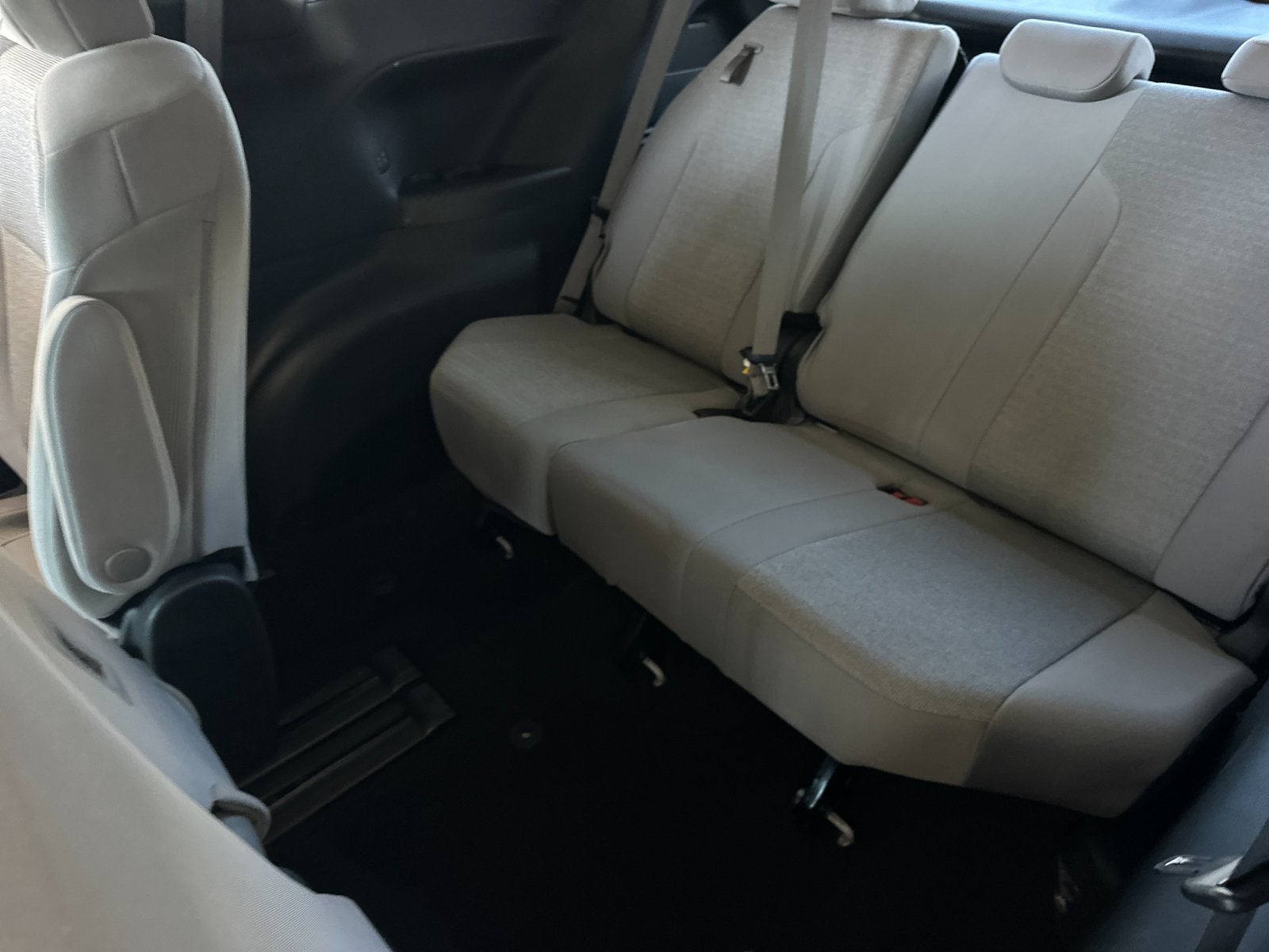2025 Toyota Sienna LE 8 Passenger