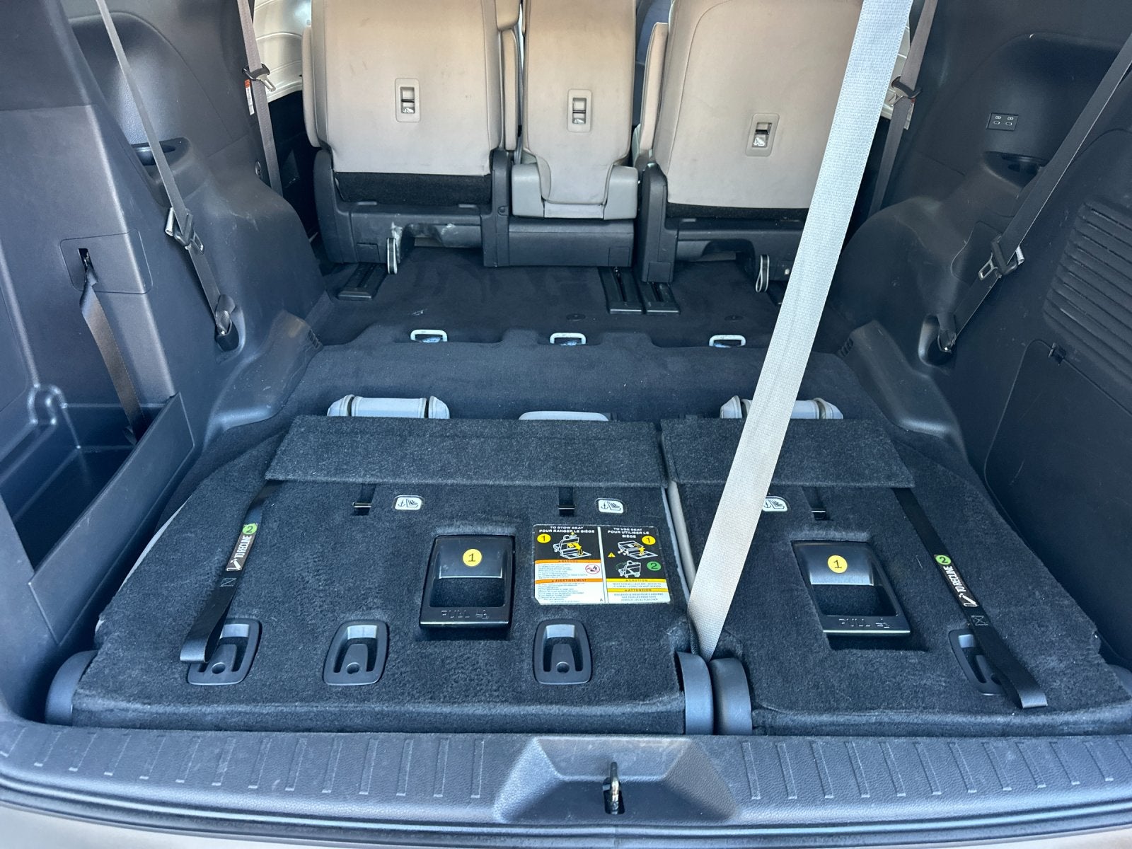 2025 Toyota Sienna LE 8 Passenger