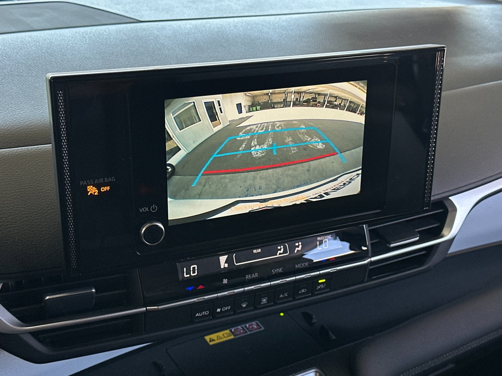 2025 Toyota Sienna LE 8 Passenger