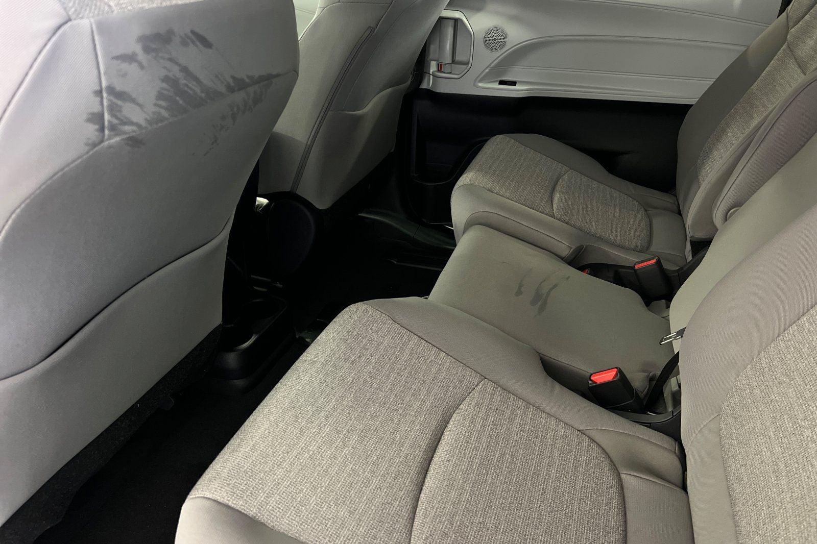 2026 Toyota Sienna LE 8 Passenger