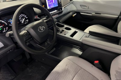 2026 Toyota Sienna LE 8 Passenger