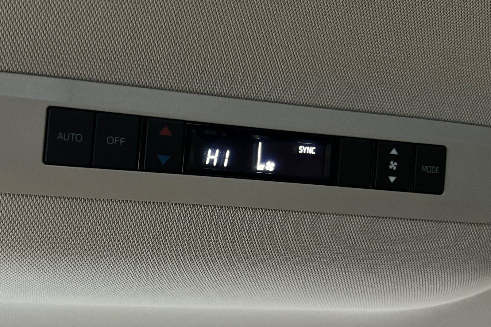 2026 Toyota Sienna LE 8 Passenger