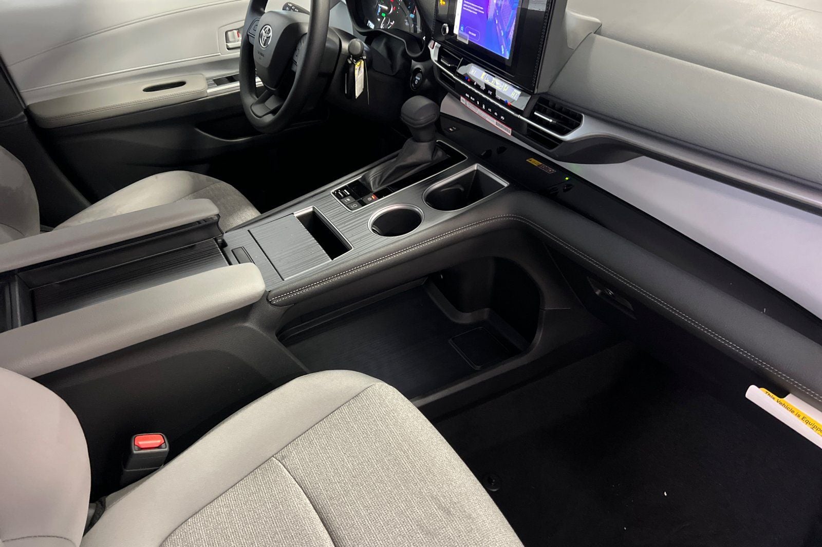2026 Toyota Sienna LE 8 Passenger